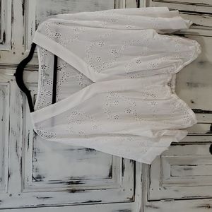 Flutter sleeve blouse